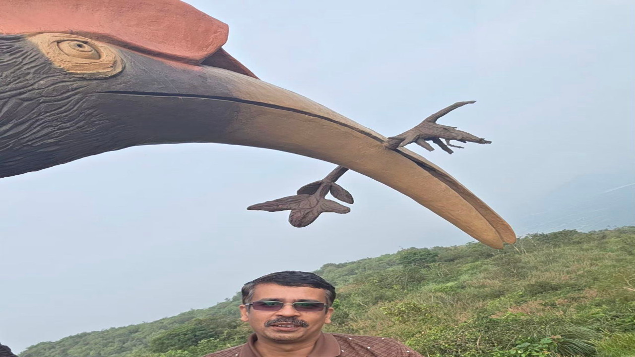 Vezhambal art work statue